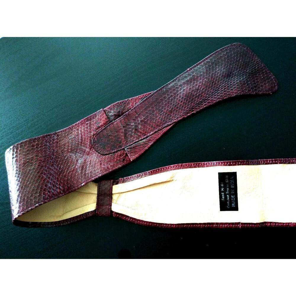 1970s Snake Cinch Waist Belt Dark Cherry Boho Genuine Snake Skin HANDMADE INDIA - Picture 12 of 12